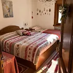 Ciasa Nonna Bon Bon 招待所 科尔蒂纳丹佩佐